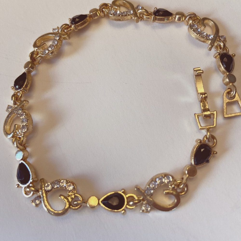Elegant 8" green BRACELET